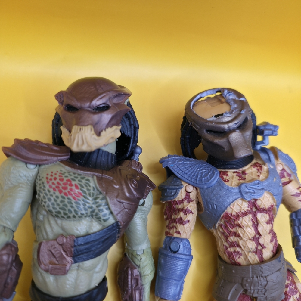 2 Predator 7 Inch Figure Parts NECA - Picture 2 of 3